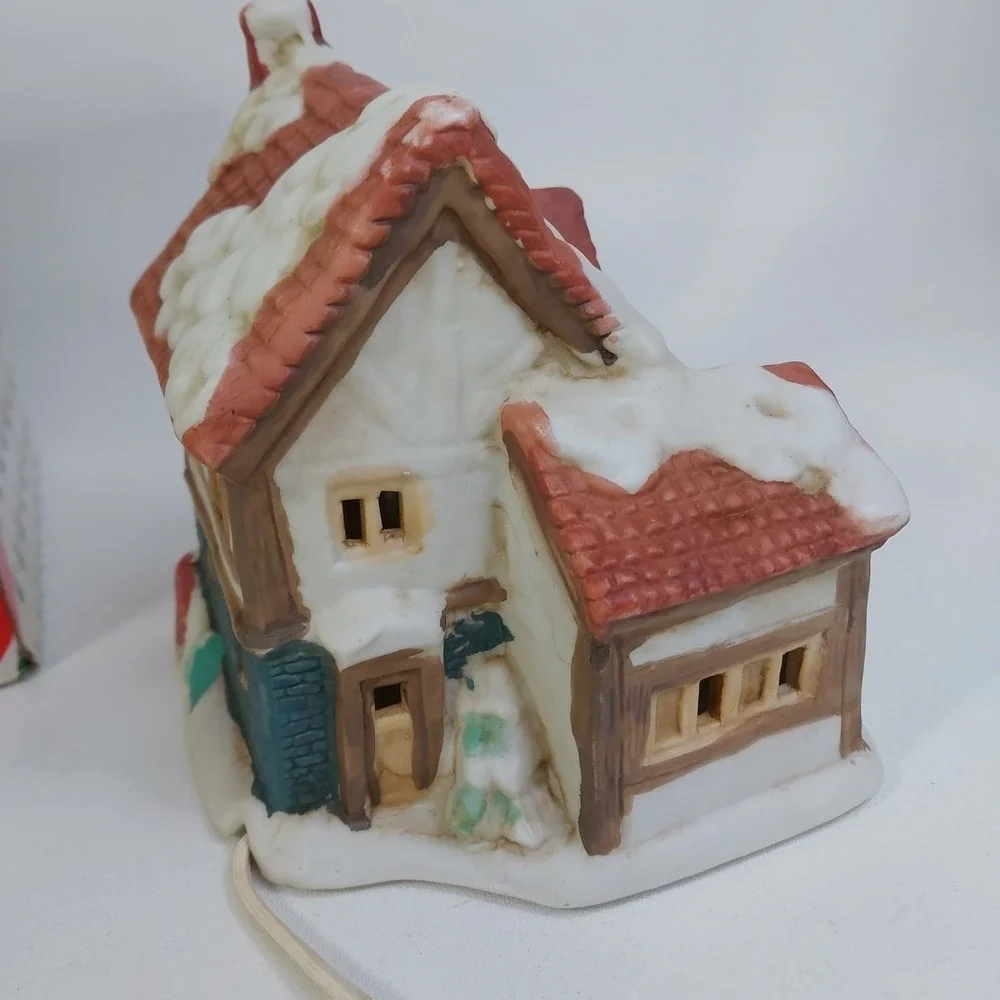 Vintage Christmas Village Lighted House 